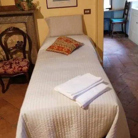 Gio's House Vintage Style Stresa